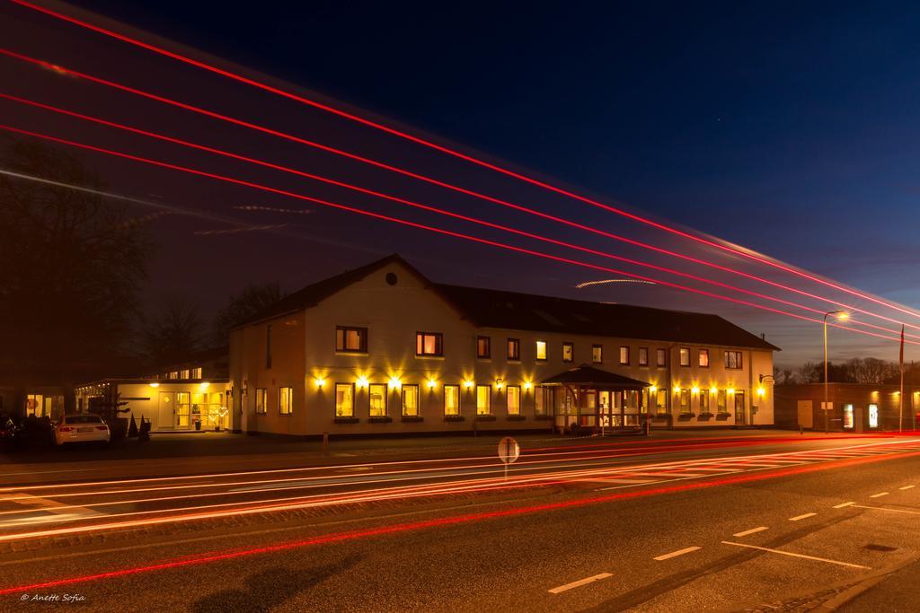 Sdr. Omme Kro&Hotel Exterior foto