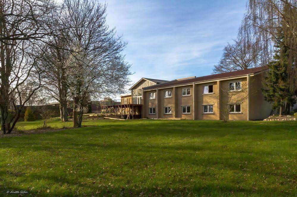 Sdr. Omme Kro&Hotel Exterior foto